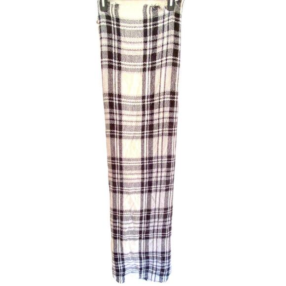 ModCloth Scarf Plaid Blanket Black & White large long - Picture 5 of 7
